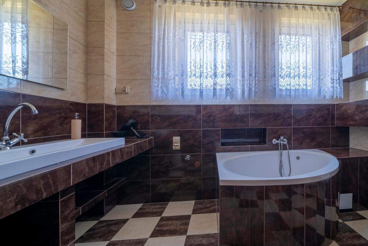 Pod Jedynkami Apartment Wladyslawowo Ngoại thất bức ảnh